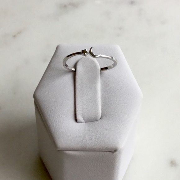 Dainty Sterling Silver Moon & Star Ring - Picture 4 of 17